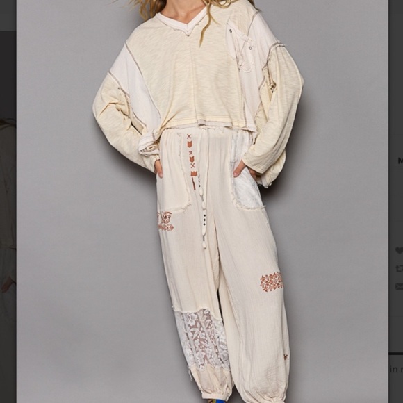 POL V-Neck Ribbed & Double Gauze Oversized Top - Picture 7 of 13